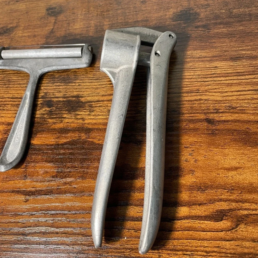 Vtg  Susi Swiss Garlic Press, Vtg CK. Taiwan Cheese Slicer Aluminum Lot